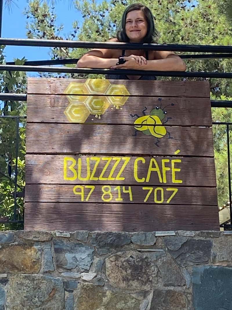 Buzzzz Cafe