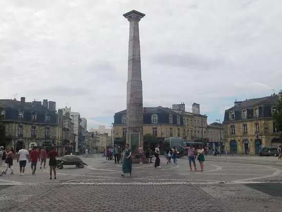 Colonne De La Vigne Et Du Vin
