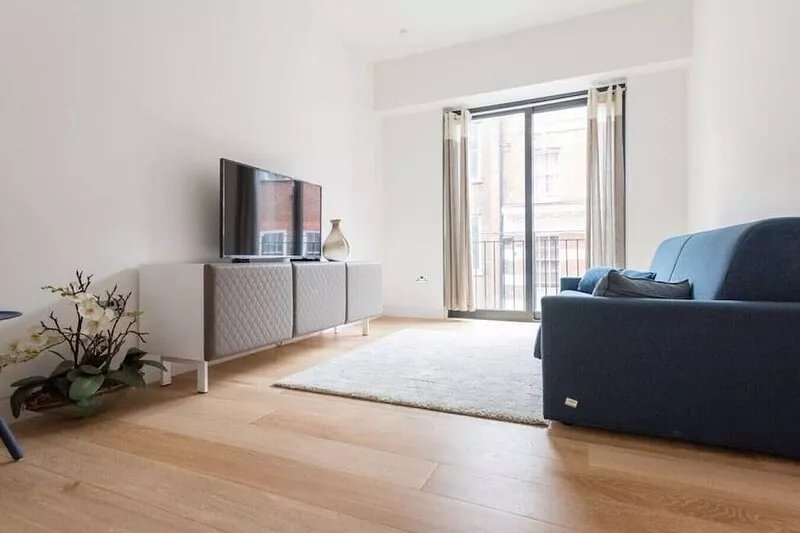 Spectacular 2 Bedroom in Trafalgar Sq