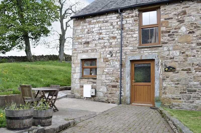 A cosy retreat for couples, and includes a four poster bed.