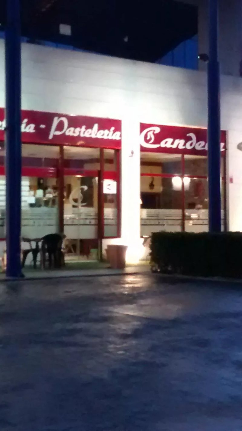 Pasteleria-Cafeteria Candela