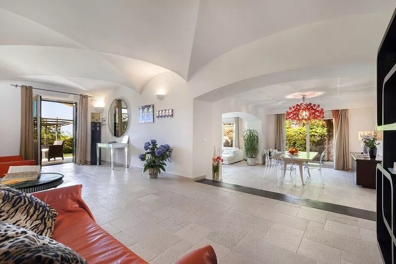 AMORE RENTALS - Villa Il Noce with Private Pool, SPA, Garden, BBQ and Parking