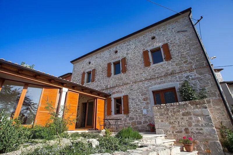 Beautiful stone house, renovated old istrian rural cottage