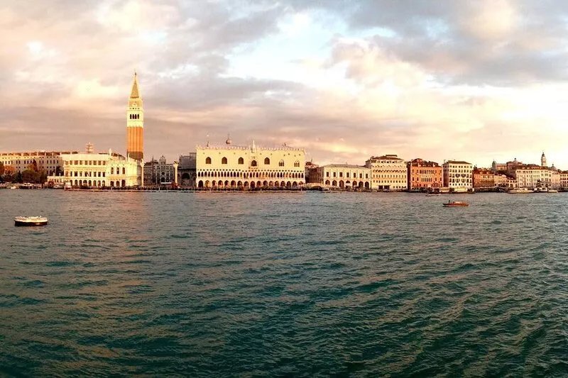 "Beautiful apartment in the heart of Venice"