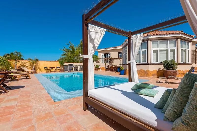 Comfortable vacation home with private pool in the south of Tenerife,