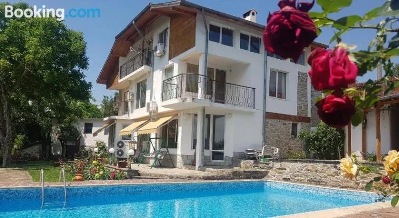 Rosarium Residence Guest House
