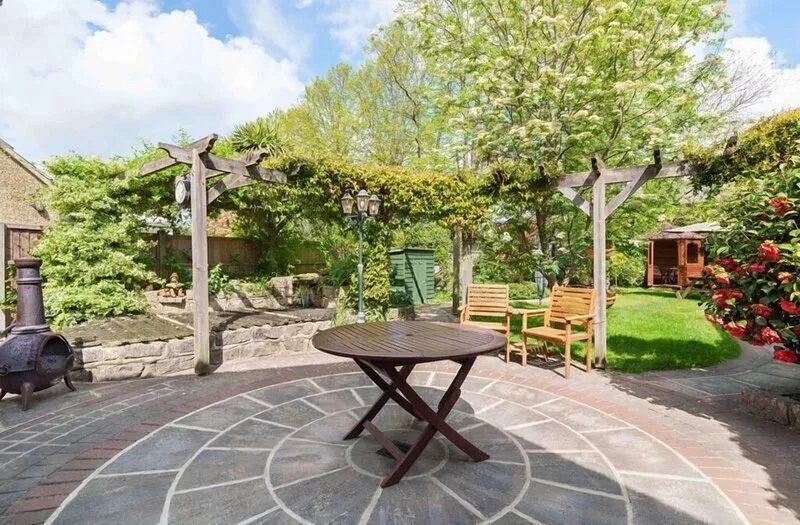 Grove Lodge -  a house that sleeps 13 guests in 5 bedrooms
