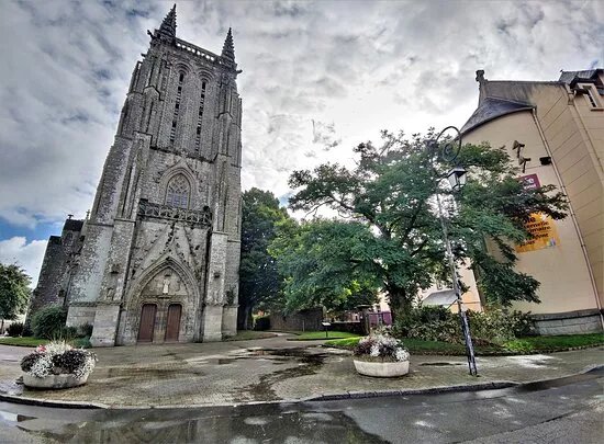 Eglise Paroissiale Ancienne Collegiale Saint-Tremeur