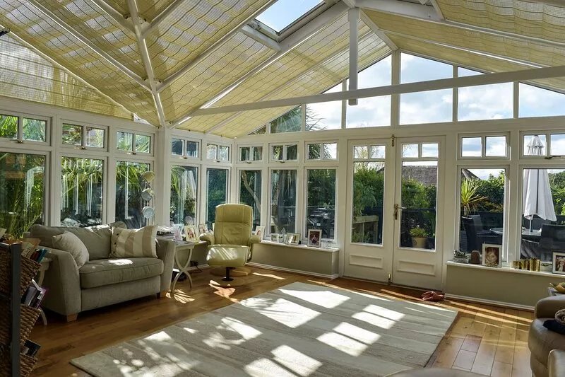 Spacious, beautiful luxury home - short walk to the beach
