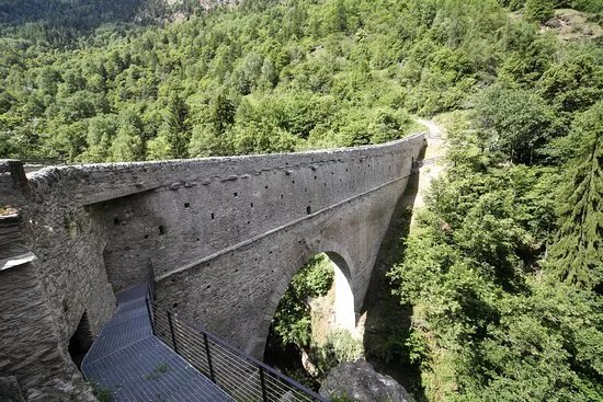 The Roman Aqueduct-Bridge of Pont d'Ael APERTO SINO AL 1 NOVEMBRE
