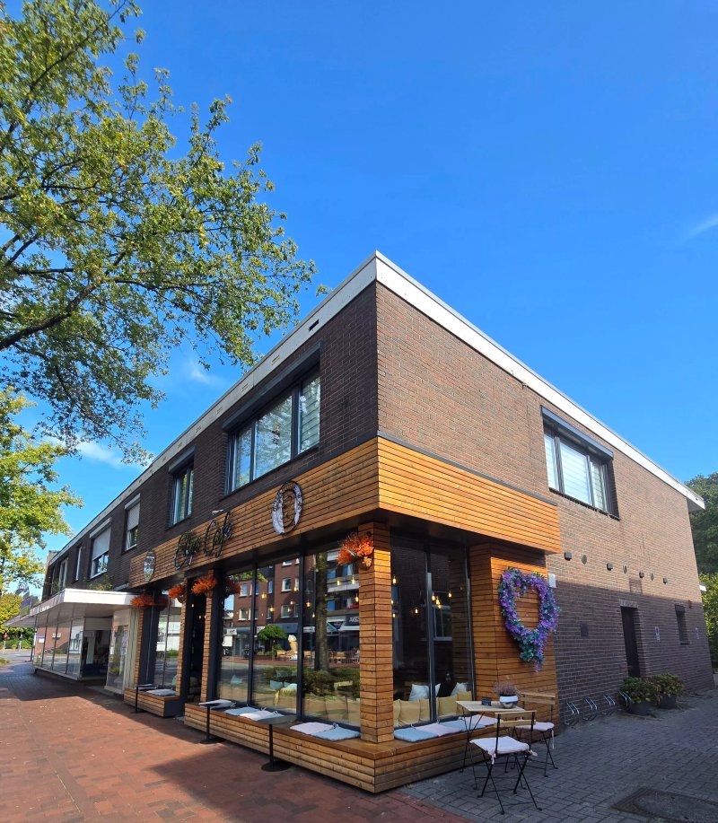 Ellys Cafe