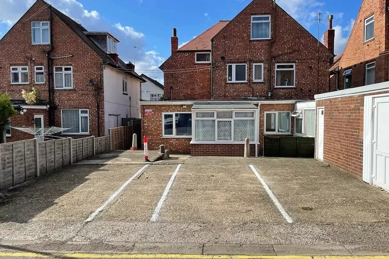 1 Bedroom Ground Floor Holiday Apartment - Flat 11