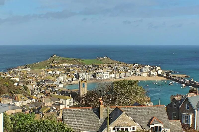 2 Bedroom 2 Bathroom  Apartment With Panoramic Views Of St Ives, WIFI, parking