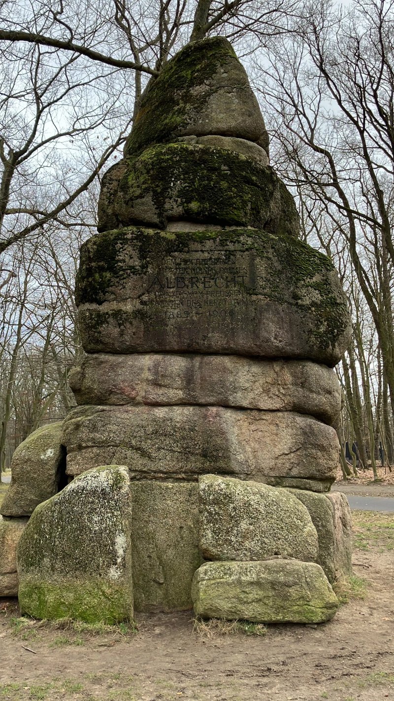 Denkmal fur Prinz Albrecht