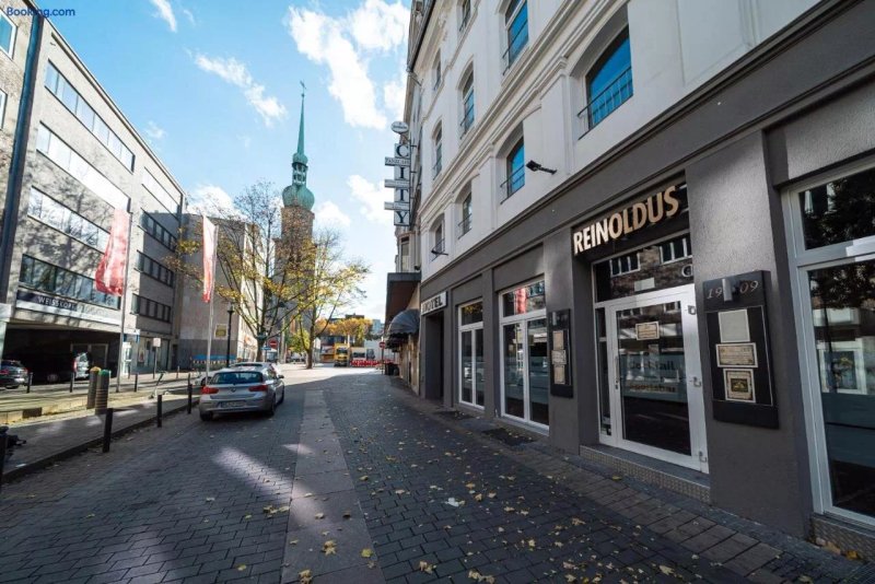 S & D Reinoldus Hotel