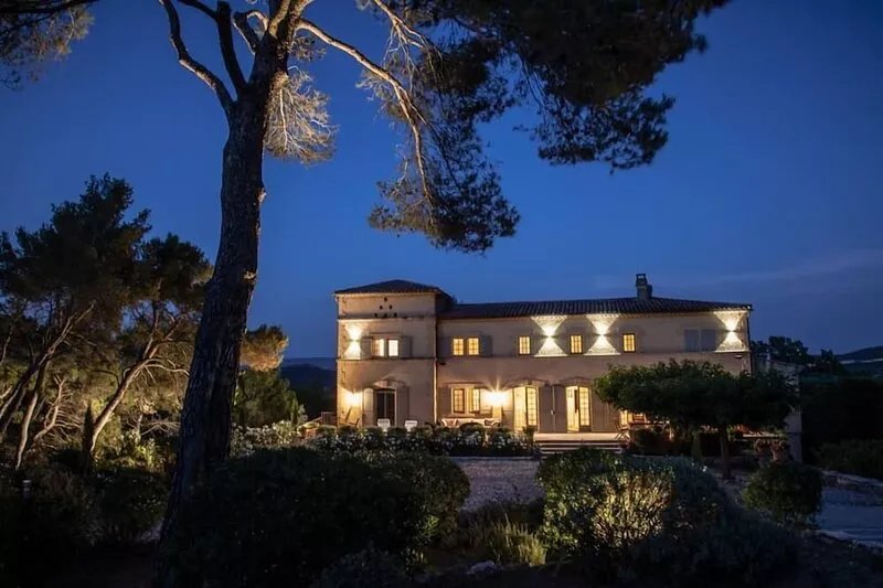 Real Provencal chateau with swimming pool and tennis court