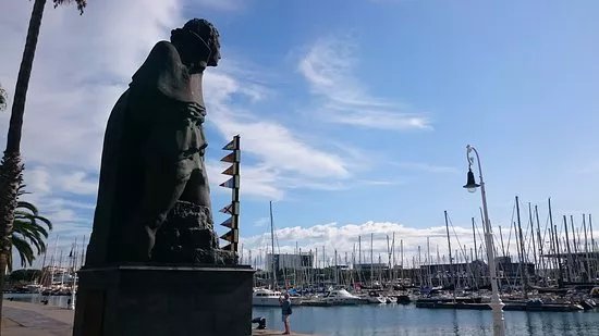 Monumeent to Joan Salvat i Papasseit