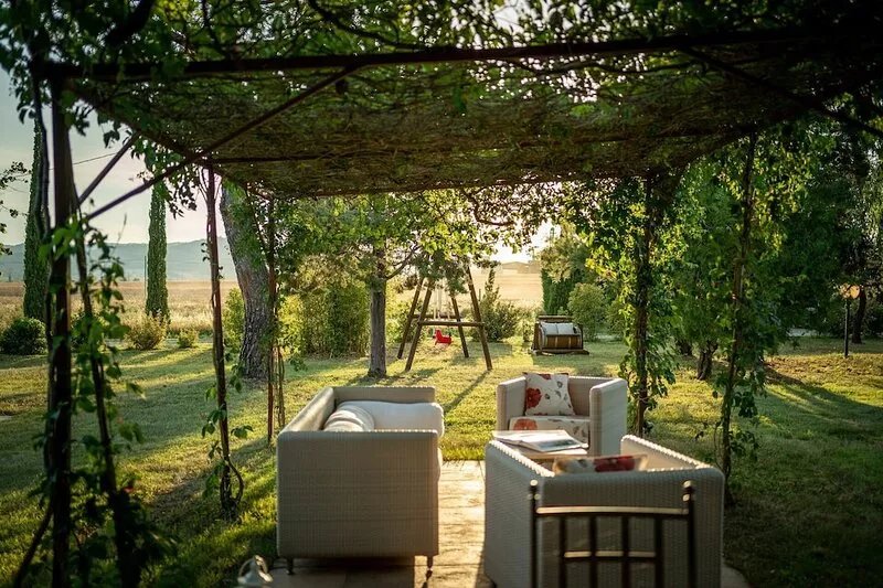 Villa Cassia - Holiday Country House with private swimming pool in Val d'Orcia