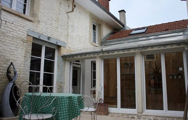 Romantic cottage for 2 to 4 people