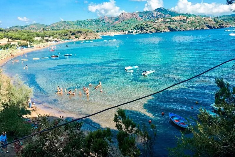 VILLETTA "MIMOSA" close to the beach, nice private garden, air conditioning