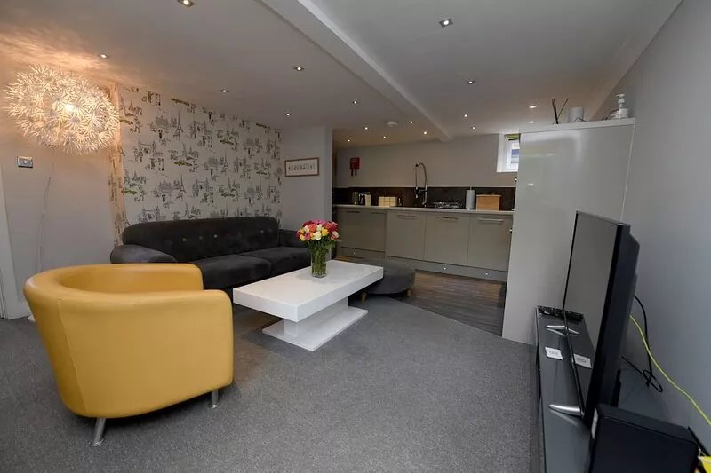 Garden Mews - Harrogate Town Centre - Patio area