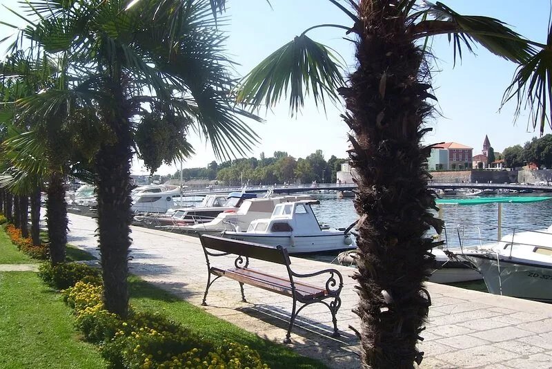 Apartment in Zadar- right on the sea