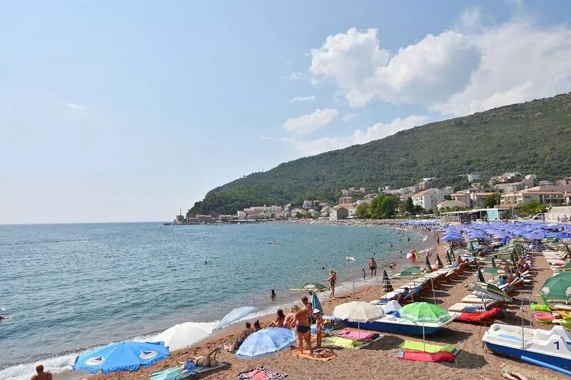 Apartments and Rooms Iva (61261-A4) - Petrovac