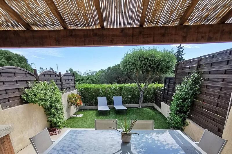 Maison de Type Mazet 2 Chambres Avec Jardin au Coeur du Golfe de Saint-tropez