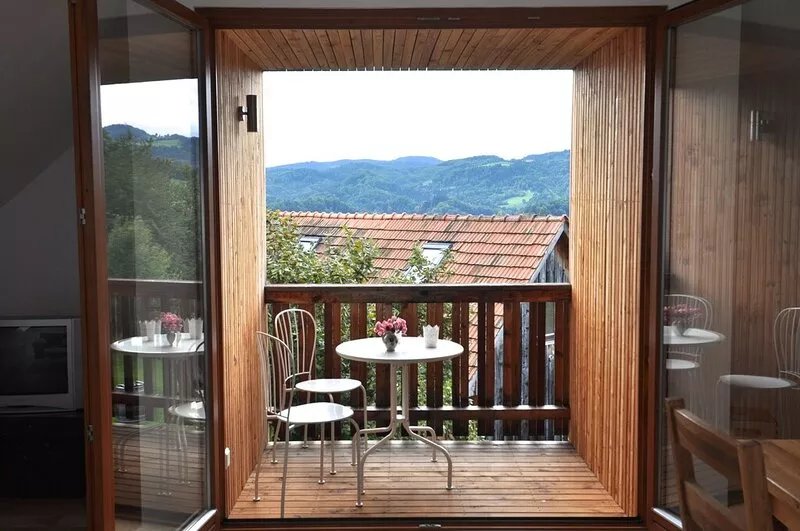Comfort apartment with panoramic views of the vineyards, WiFi