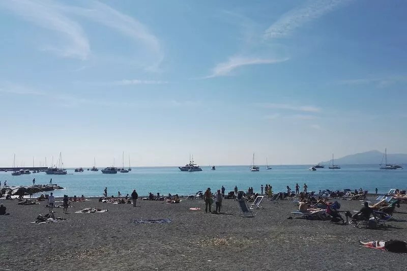 Bright, spacious, terraces, one step from the sea, high-speed wifi, Cinqueterre