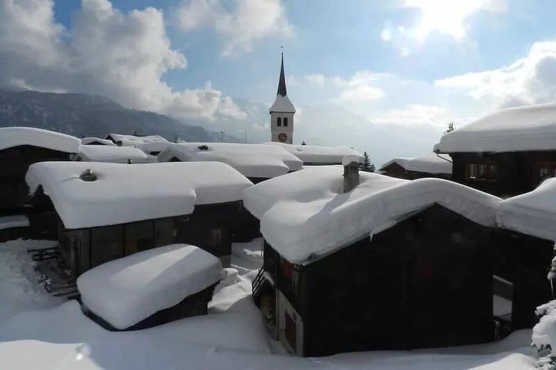 Spacious 7-person chalet with 4 bedrooms in varied ski area Bellwald Wallis + P