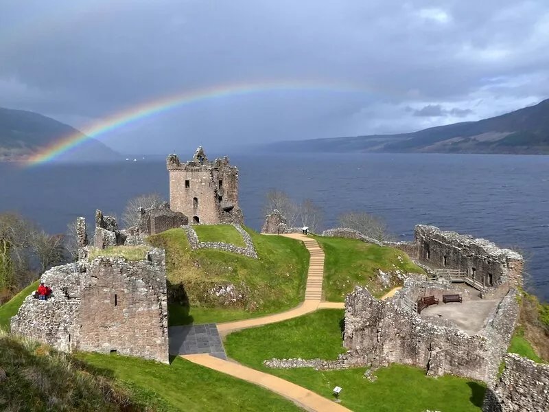 Luxury Croft over looking Loch Ness & Urquhart Bay. Loch Views.