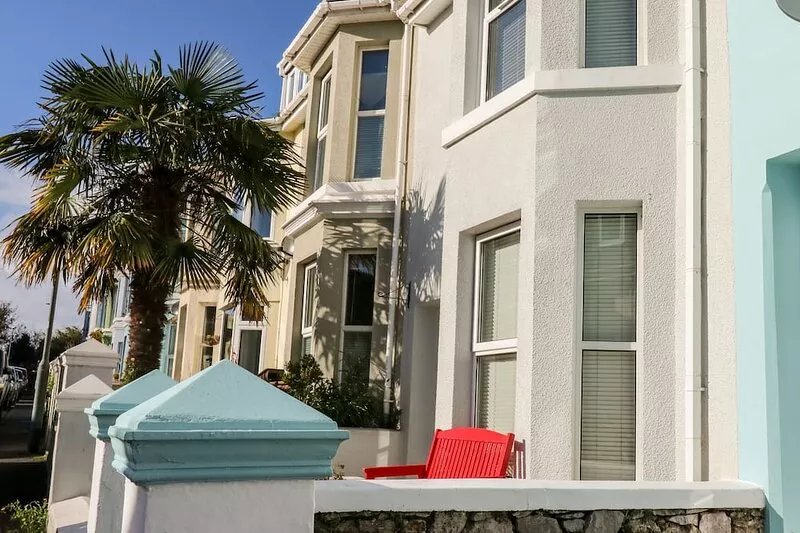 THE NEST, pet friendly, character holiday cottage in Brixham