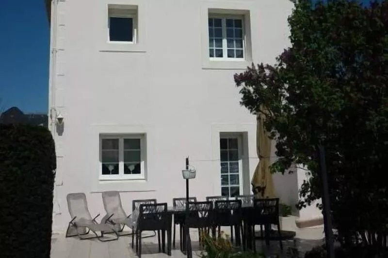 Villa for 6 people, EVERYTHING comfort with wifi and 50m from the beach