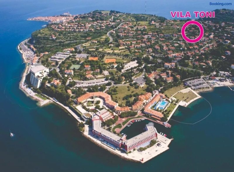 Vila Toni - Apartments Isa