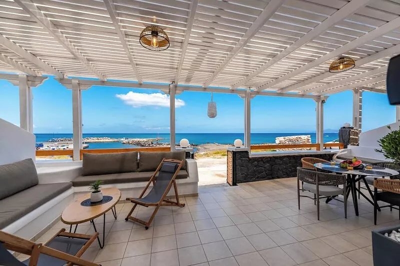 Gabriel House On The Beach. Full renovated April 2024  Very Peaceful Area
