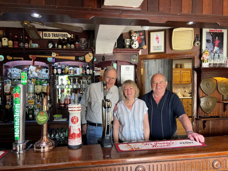 Paddy's Country Pub