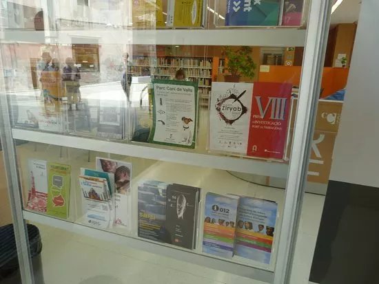 Biblioteca Comarcal Carles Cardo