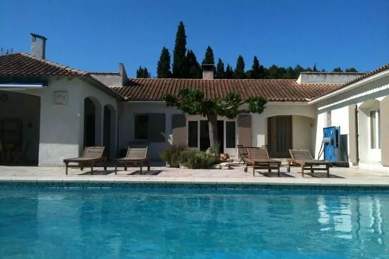 Contemporary villa with 12x6 pool and garden in Saint-Rémy-de-Provence