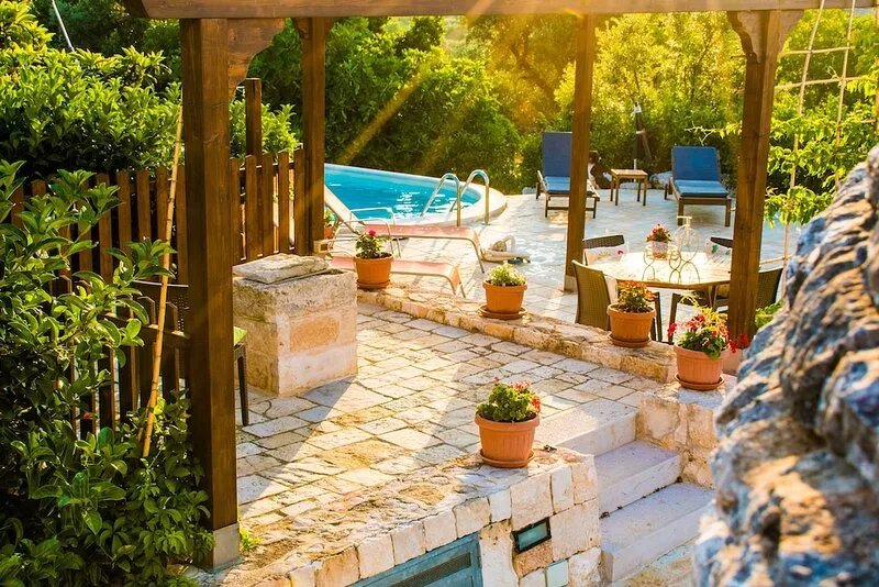Il trullo del Mirto, splendid villa with private swimming pool a few km from