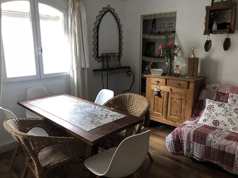 Bohemian chic house in the heart of Avignon ideal for groups.