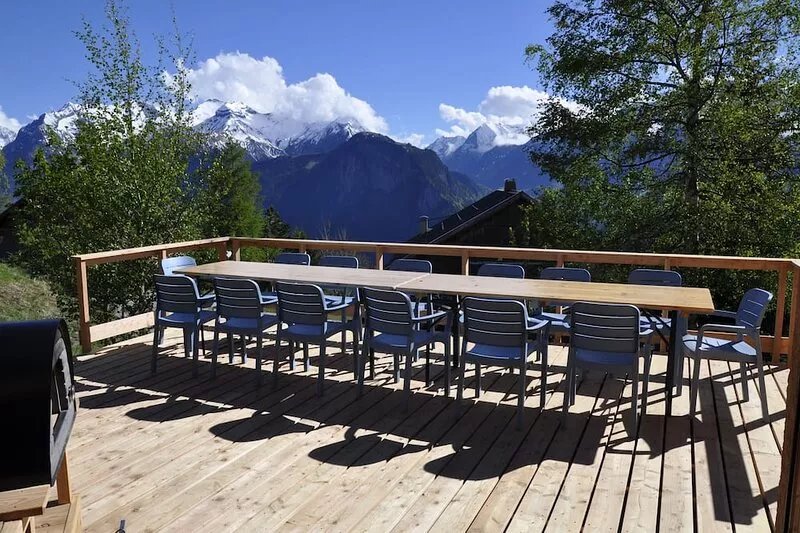 New! Luxurious and cozy chalet - right on the slopes - free WiFi - Alpe d'Huez