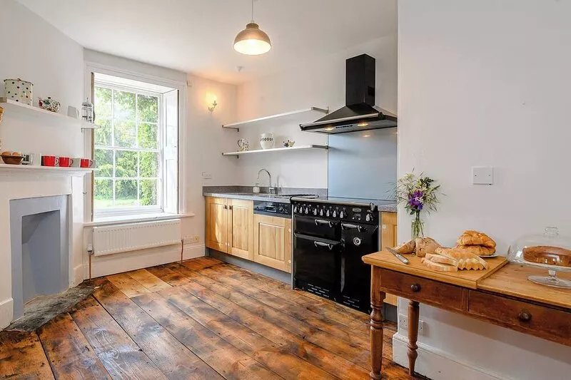 5 bedroom accommodation in Mundford