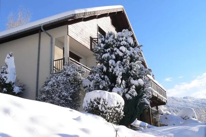 Chalet Grand Confort 10 minutes from the slopes