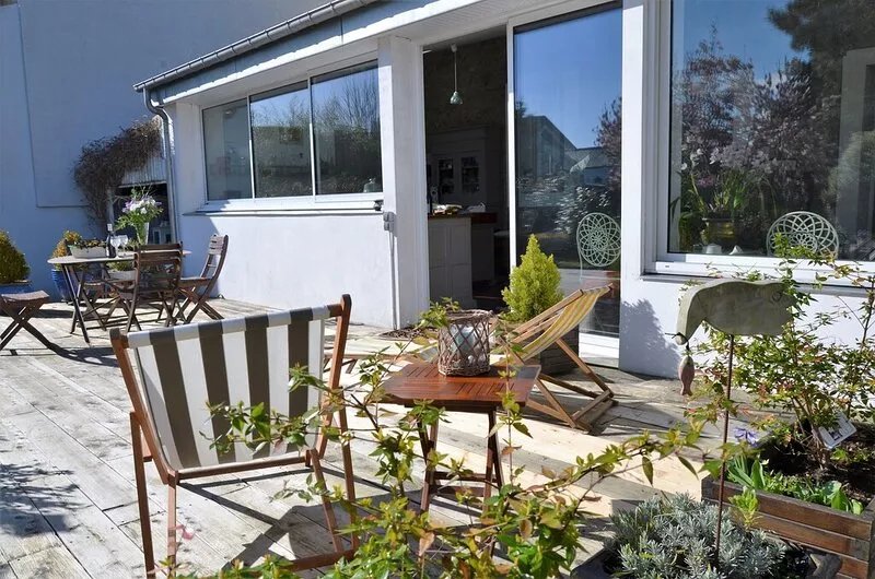 House of character with terrace and enclosed garden of 600 m² in Vannes