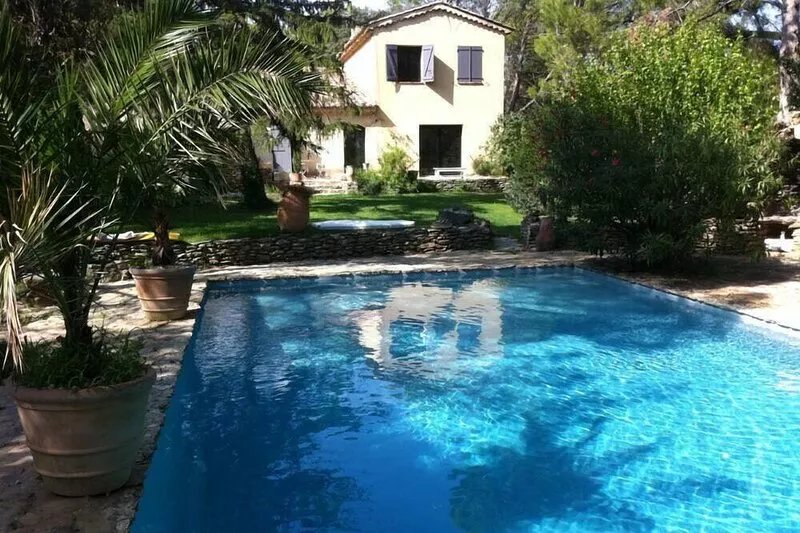 COTTAGE WITH POOL BETWEEN THE POPES AND PROVENCE Mt VENTOUX