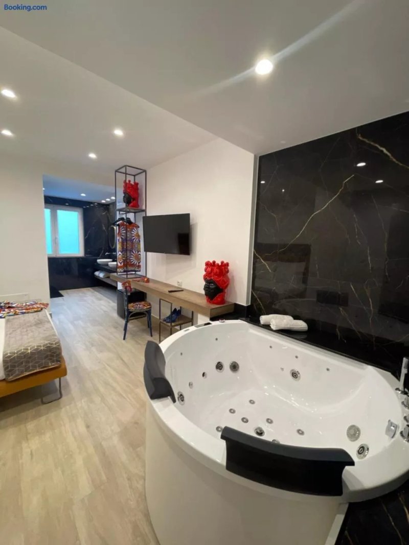 Namuri Luxury Rooms