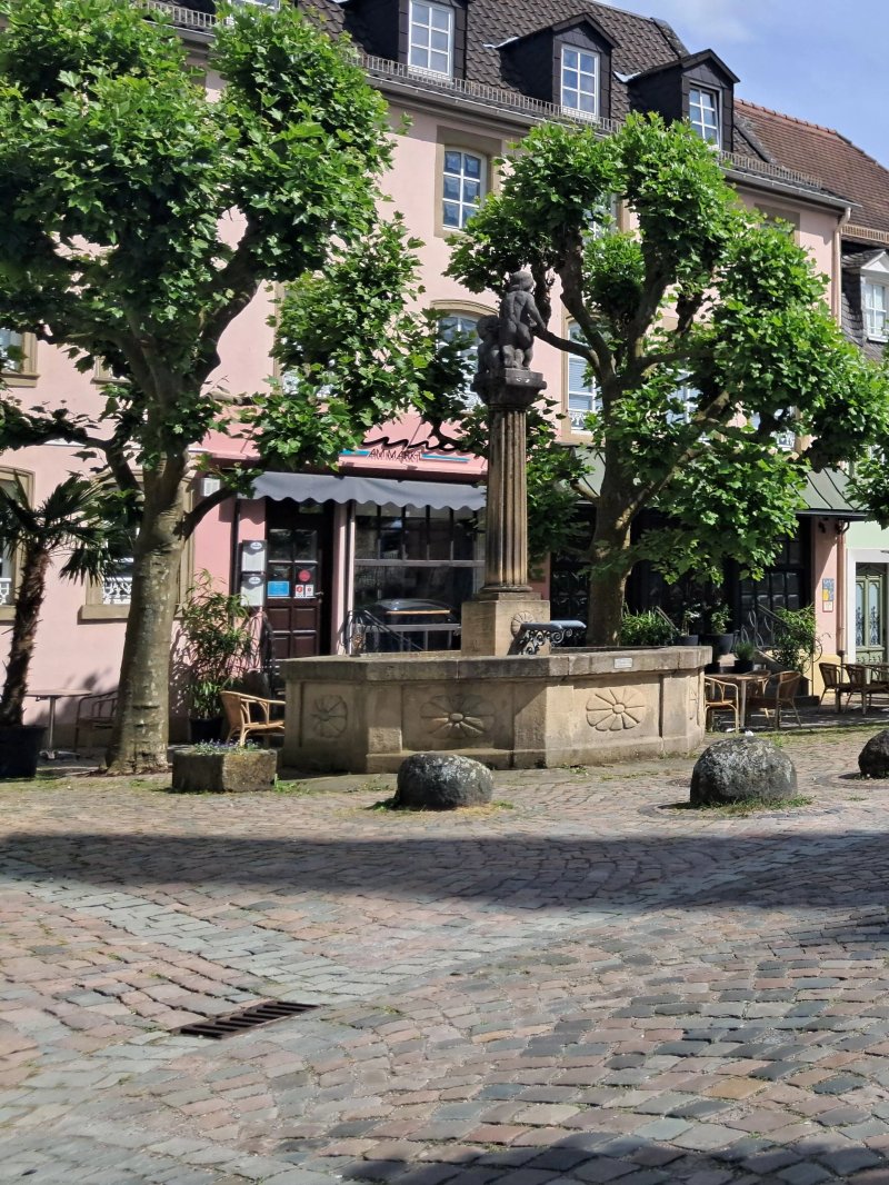 Hutmacher Brunnen In Kusel