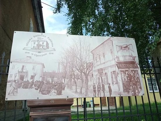 Stare Miasto Opoczno Z Domem Esterki