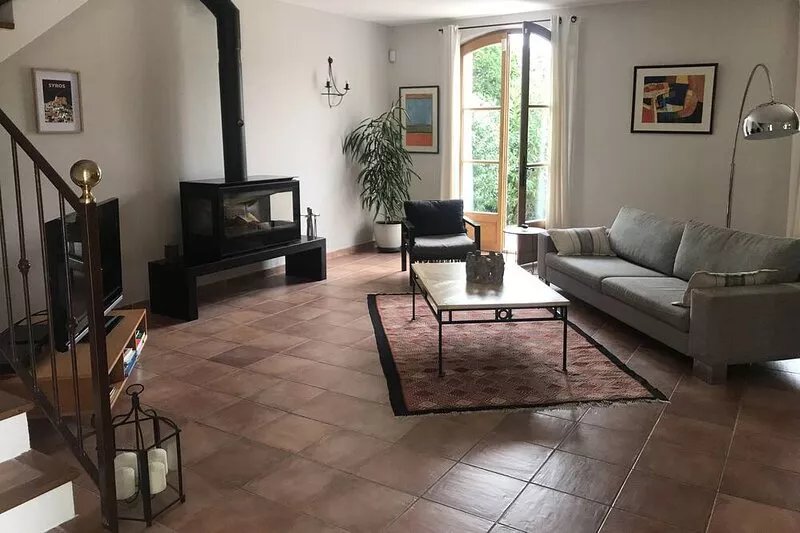 Charming family house 5 km north of AIx